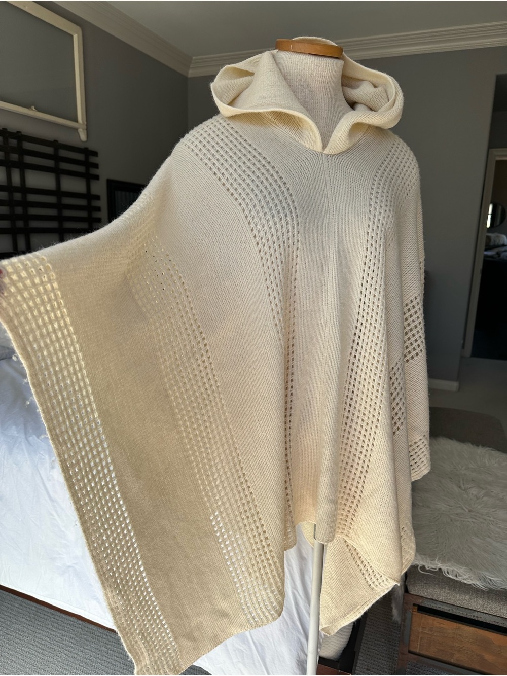 Sleeping On Snow Anthropologie cream knit hooded poncho, one size